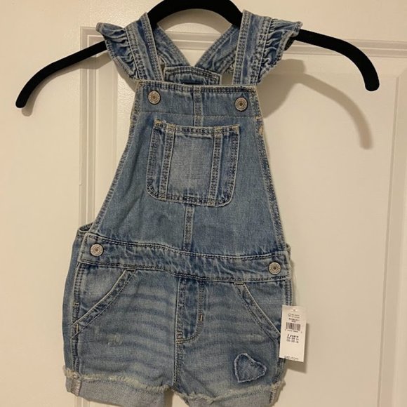 GAP Other - Toddler Ruffle Denim Shortalls with Washwell